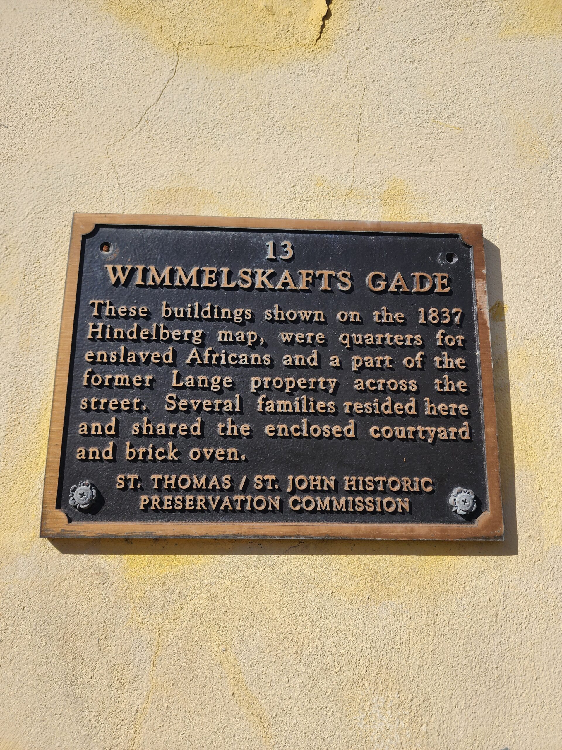 plaque at 13w slave house and museum